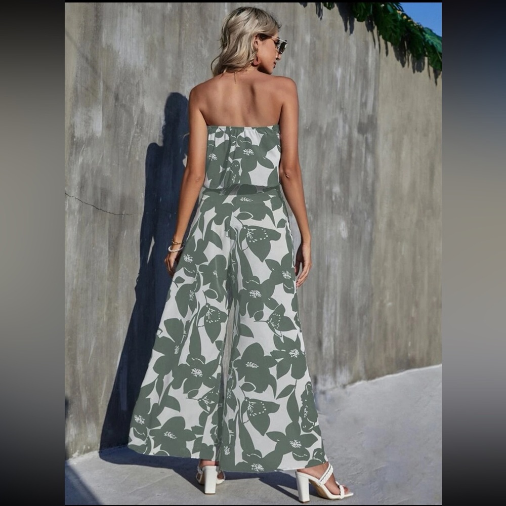 SHEIN Green & White Floral Strapless Jumpsuit - Picture 3 of 12